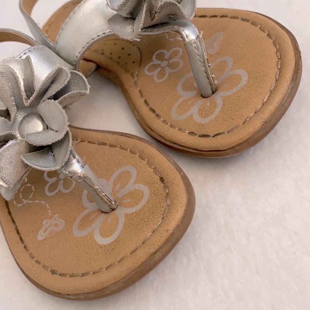 {Target} Cherokee | Silver Flower Spring/Summer Side Closure Sandal (10) - Picture 2 of 13